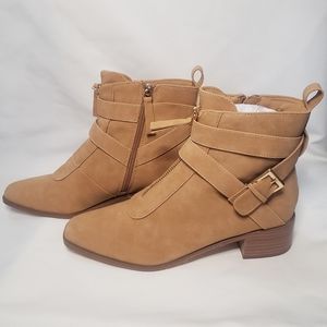 NEW Womens Tan Suede Ankle Boots
